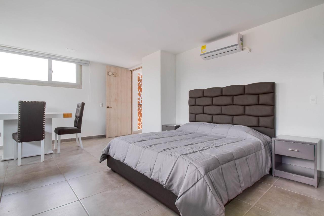 Camelot Apartahotel Medellín Esterno foto