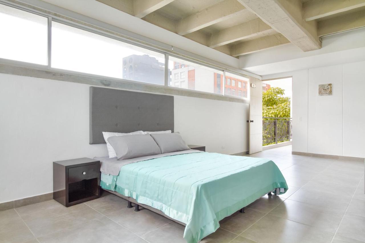Camelot Apartahotel Medellín Esterno foto