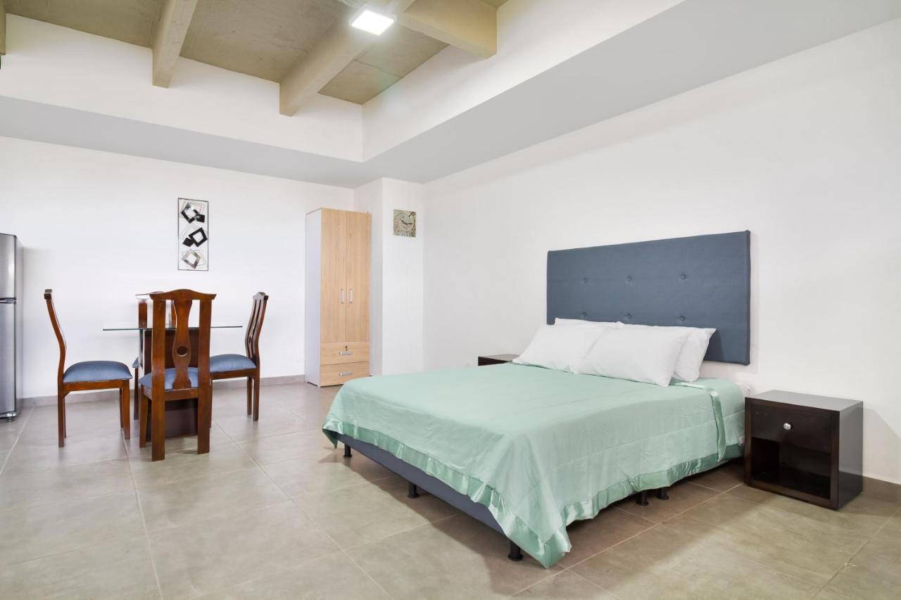 Camelot Apartahotel Medellín Esterno foto