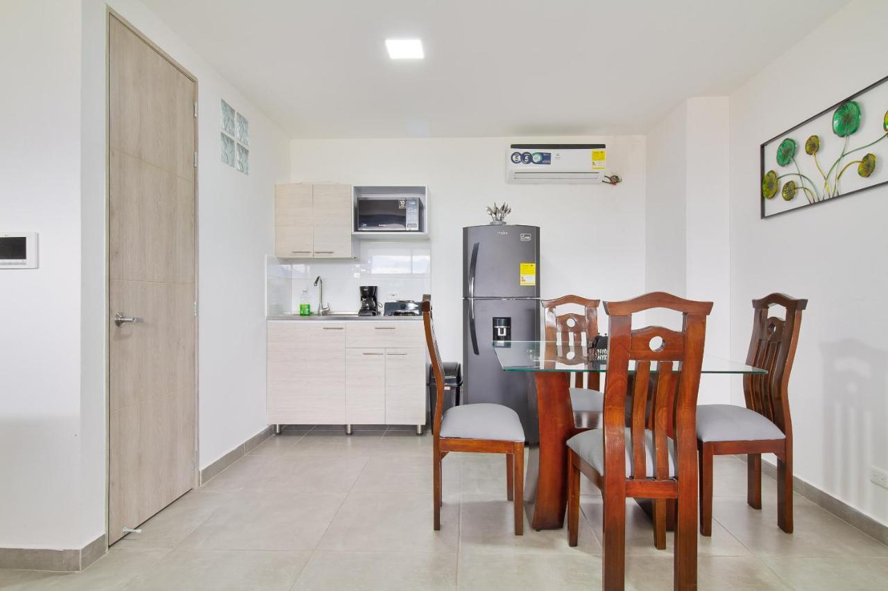 Camelot Apartahotel Medellín Esterno foto