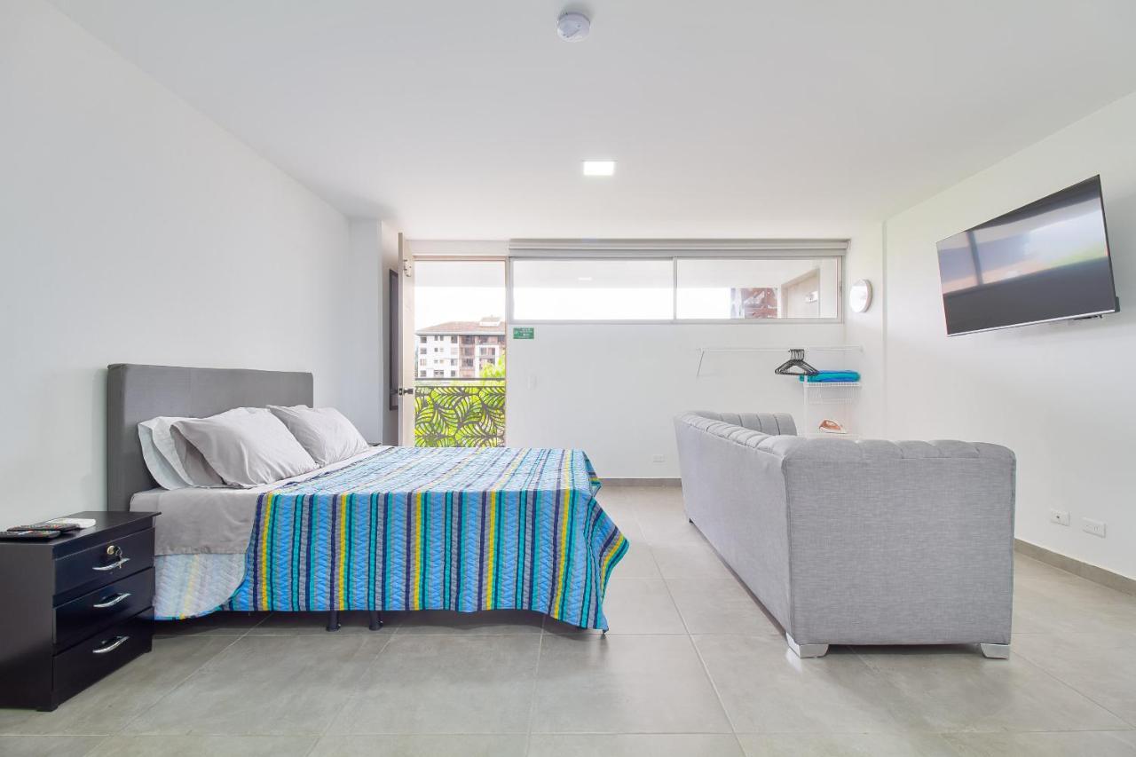 Camelot Apartahotel Medellín Esterno foto